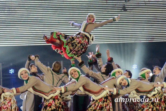 Театр танцю «Гжель» в екстремальних умовах показав Китаю російську душу