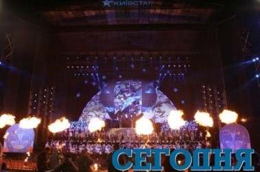 2 вересня 2007, 21:14 Переглядів:   У перший день осені в Києві пройшло небачене досі шоу - з магічними видовищами і казковим феєрверком