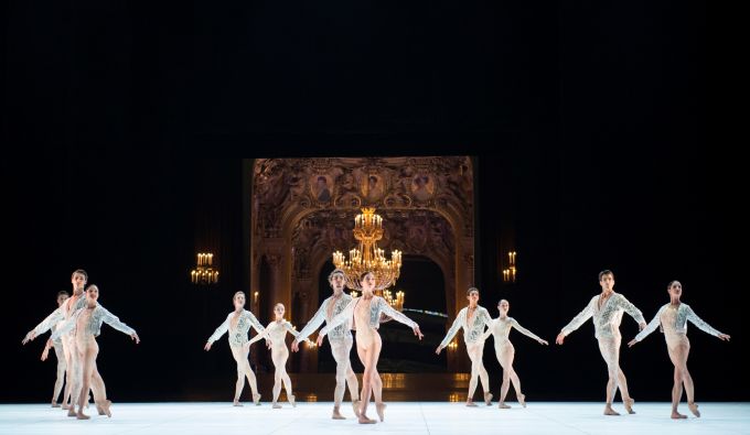 Турне також приурочено до 350-річчя Паризької національної опери