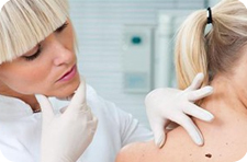 В Україні відзначається надзвичайно високий рівень захворюваності та смертності від раку шкіри