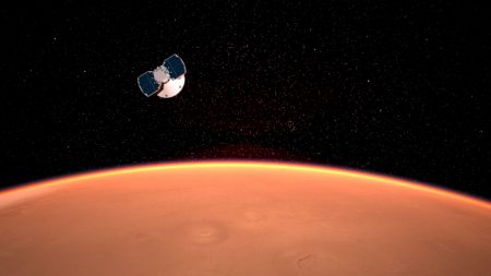 Поки Ілон Маск   тільки оцінює   шанси свого переїзду на Марс космічне агентство NASA готується до наступного важливого і, мабуть, самому ризикованому етапу місії InSight - сьогодні, 26 листопада, посадковий модуль повинен здійснити посадку на Червону планету в нагір'я Елізіум, недалеко від марсіанського екватора