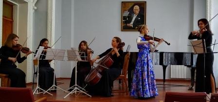 2 5 листопада в Ко   нцертном залі Донецької державної музичної академії імені С