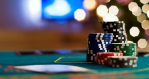 Столи на віртуальні гроші на 888 Poker завжди галасливі і жваві